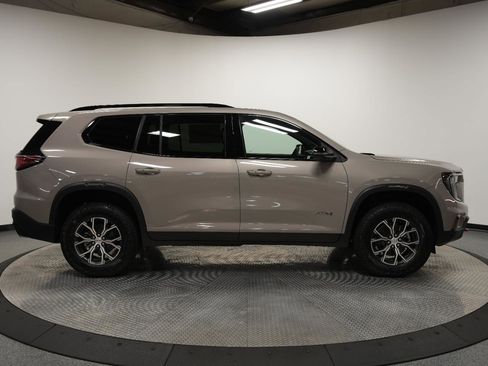 New 2026 GMC Acadia AT4 w/ Luxury Package image 9