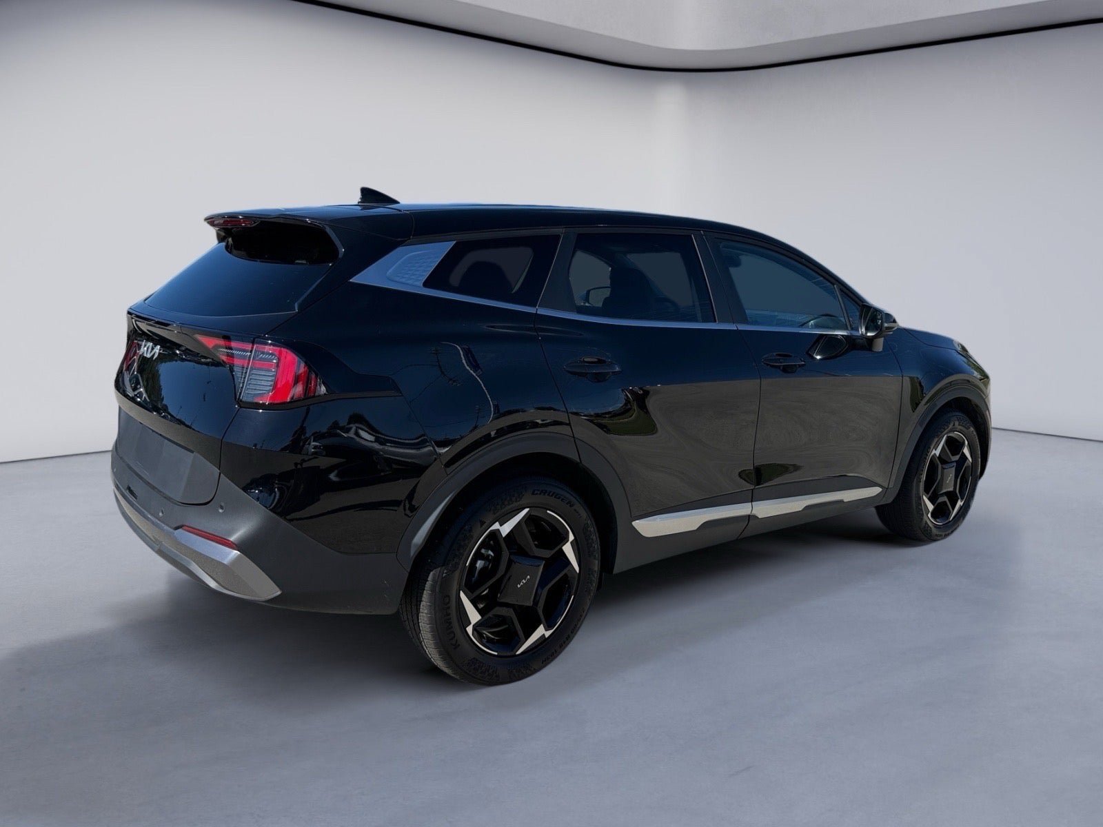 Used 2026 Kia Sportage EX FWD image 5