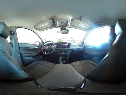 Used 2025 Buick Encore GX Preferred FWD image 40