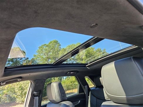 Certified 2024 Cadillac XT5 Premium Luxury w/ Platinum Package image 10