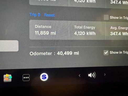 Used 2022 Tesla Model Y Performance image 18