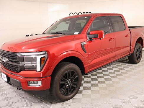 Used 2025 Ford F150 Platinum w/ FX4 Off-Road Package AWD/4WD image 12