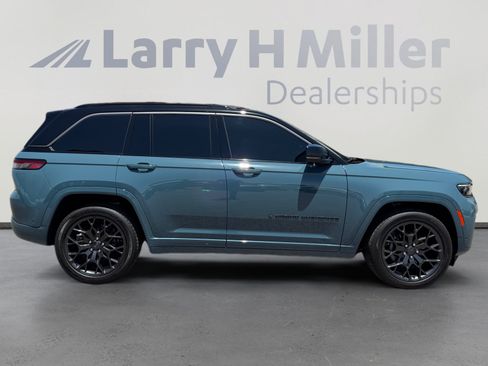 Used 2026 Jeep Grand Cherokee Summit w/ Obsidian Package AWD/4WD image 6