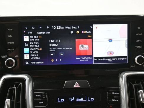 Used 2023 Kia Sorento SX AWD/4WD image 19