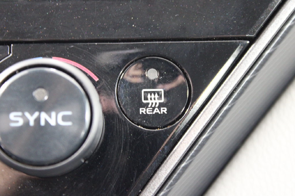 Used 2022 Toyota Camry LE FWD image 47