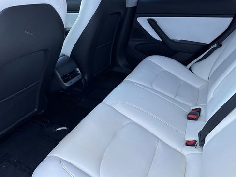 Used 2019 Tesla Model 3 Long Range image 12