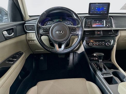 Used 2016 Kia Optima LX image 21