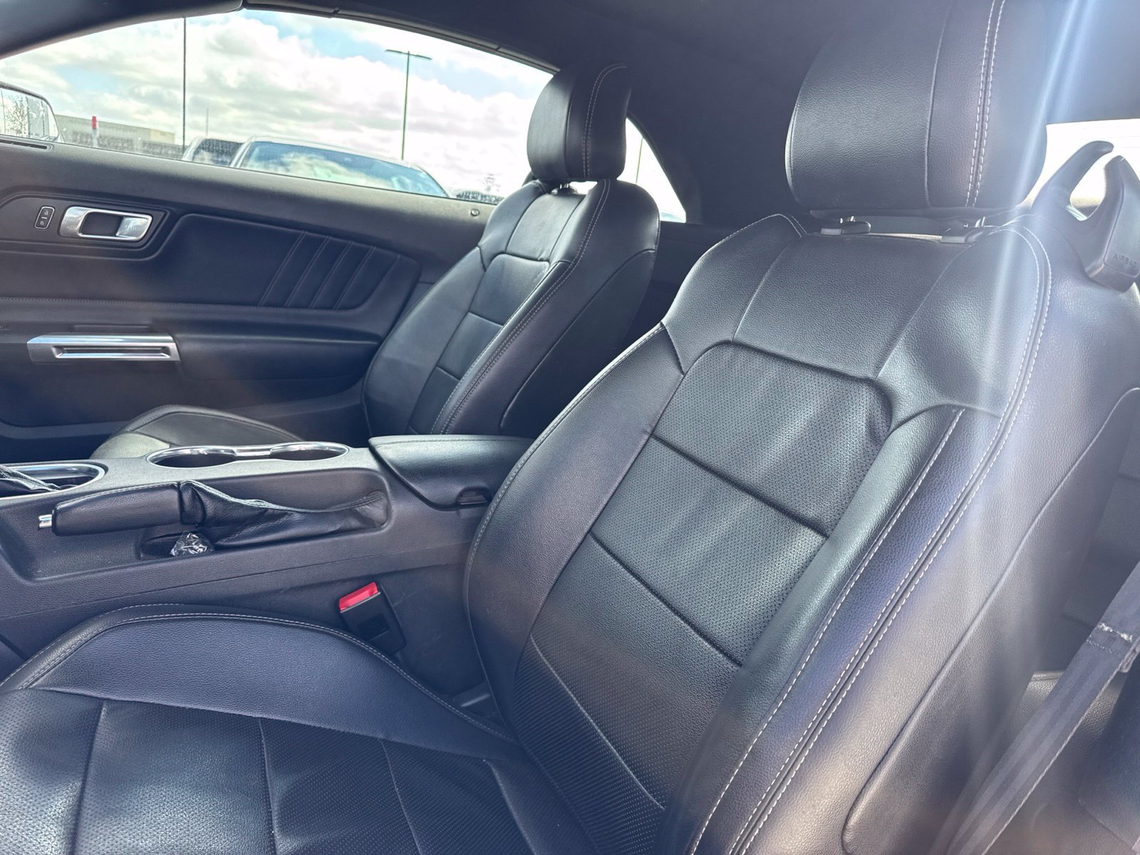Used 2023 Ford Mustang Premium RWD image 7