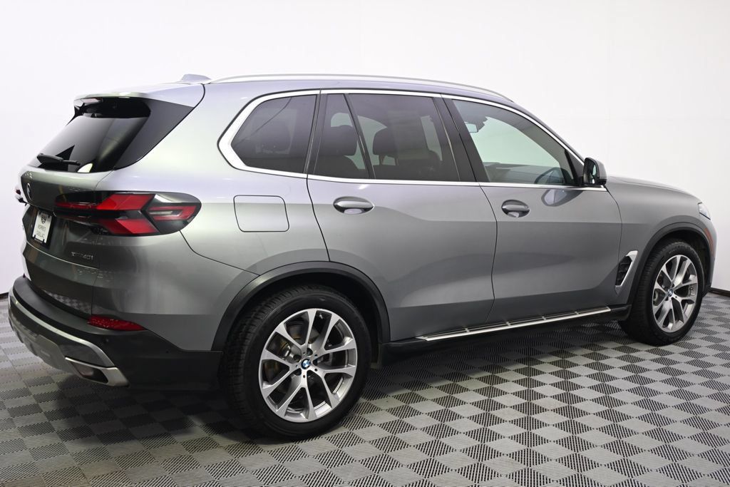 Used 2024 BMW X5 xDrive40i AWD/4WD image 7