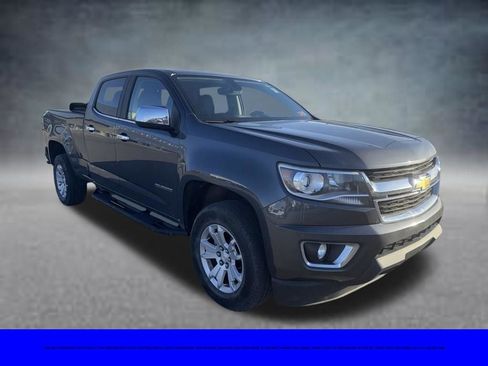Used 2017 Chevrolet Colorado LT w/ Luxury Package, Chrome AWD/4WD image 3
