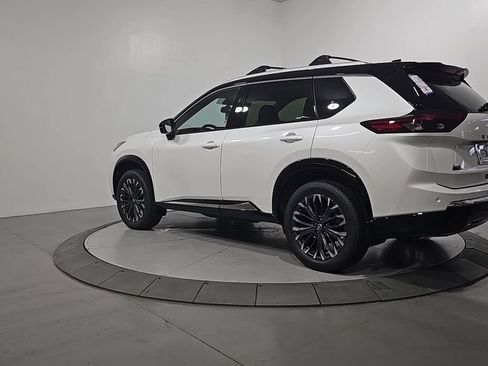 New 2026 Nissan Rogue Platinum w/ Platinum Premium Package AWD/4WD image 3