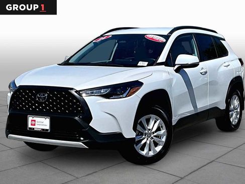 Used 2024 Toyota Corolla Cross LE AWD/4WD image 1