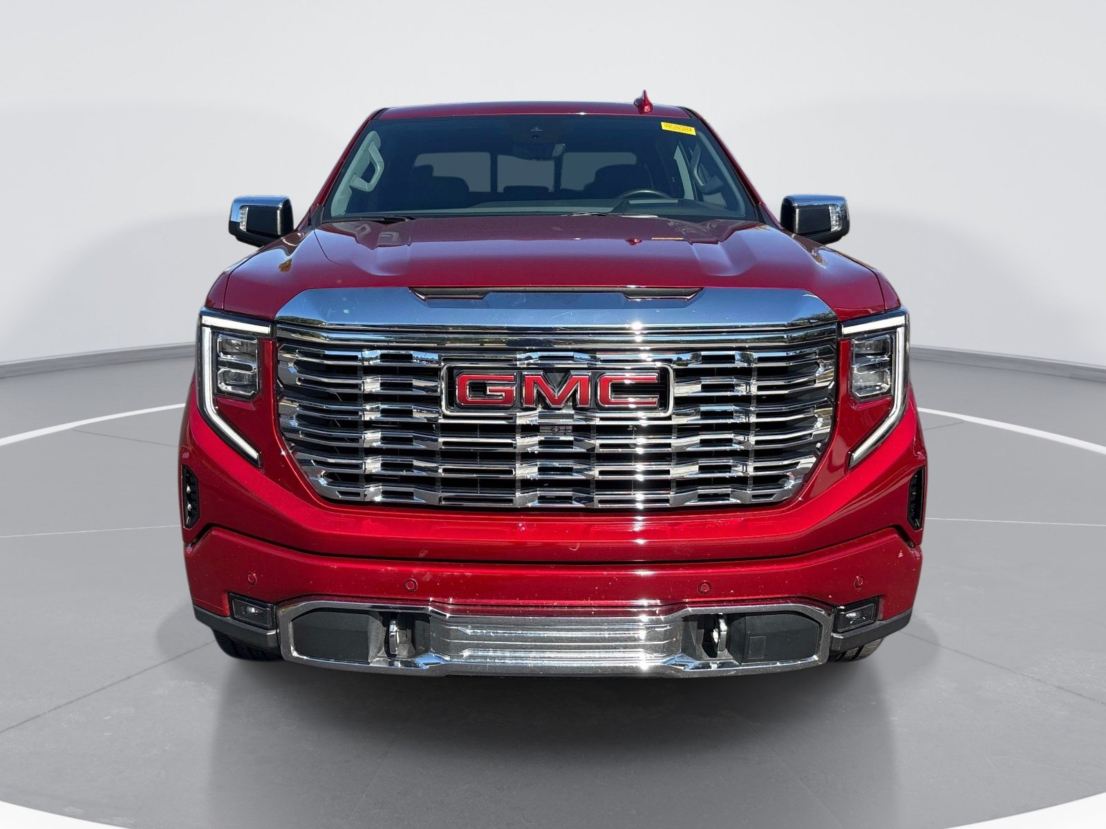 Used 2023 GMC Sierra 1500 Denali w/ Denali Reserve Package AWD/4WD image 2