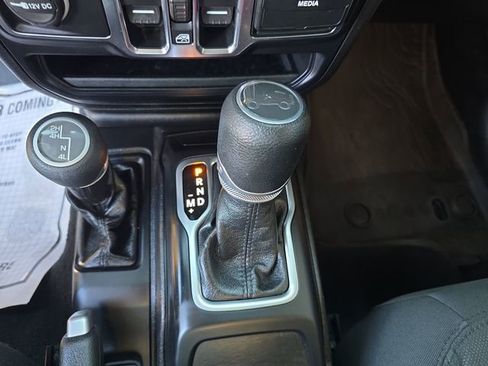 Used 2020 Jeep Wrangler Unlimited Sport S image 21