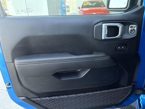 Used 2021 Jeep Wrangler Unlimited Sahara w/ Cold Weather Group image 21