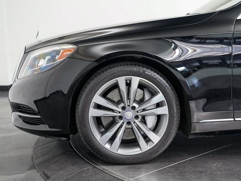 Used 2015 Mercedes-Benz S 550 Sedan image 16