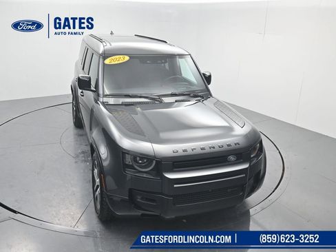 Used 2023 Land Rover Defender 130 X-Dynamic SE AWD/4WD image 43