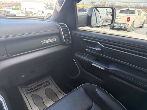 Used 2023 RAM 1500 Laramie AWD/4WD image 23