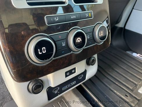 Used 2017 Land Rover Range Rover Long Wheelbase Autobiography AWD/4WD image 11