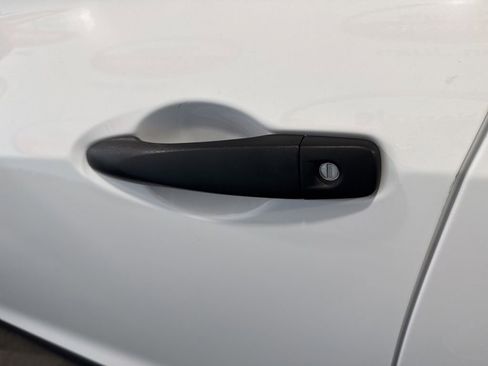 Used 2024 Nissan Kicks S FWD image 13