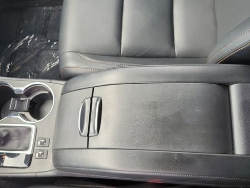 Used 2017 Toyota Highlander XLE image 18