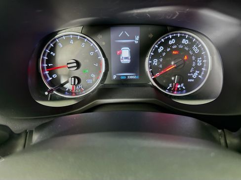 Used 2022 Toyota RAV4 XLE Premium AWD/4WD image 19