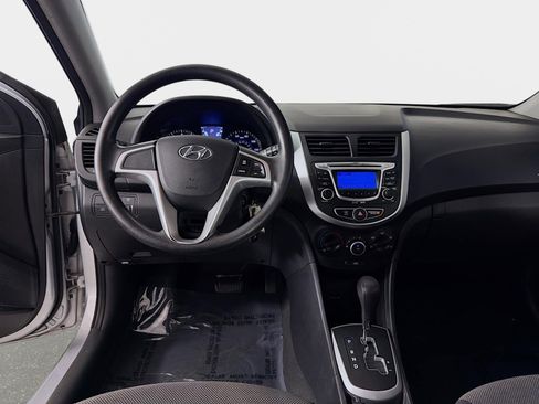 Used 2012 Hyundai Accent GS image 21