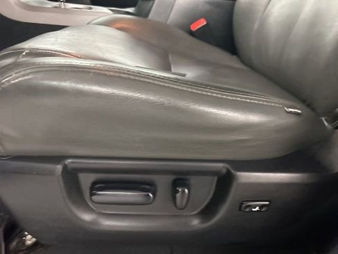 Used 2013 Toyota Tundra 4x4 CrewMax w/ TRD Off-Road Pkg image 11