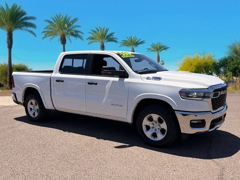 Used 2025 RAM 1500 Big Horn AWD/4WD image 7