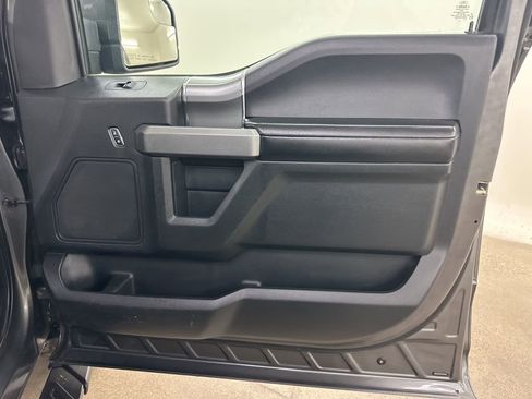 Used 2015 Ford F150 XLT w/ Equipment Group 302A Luxury image 19