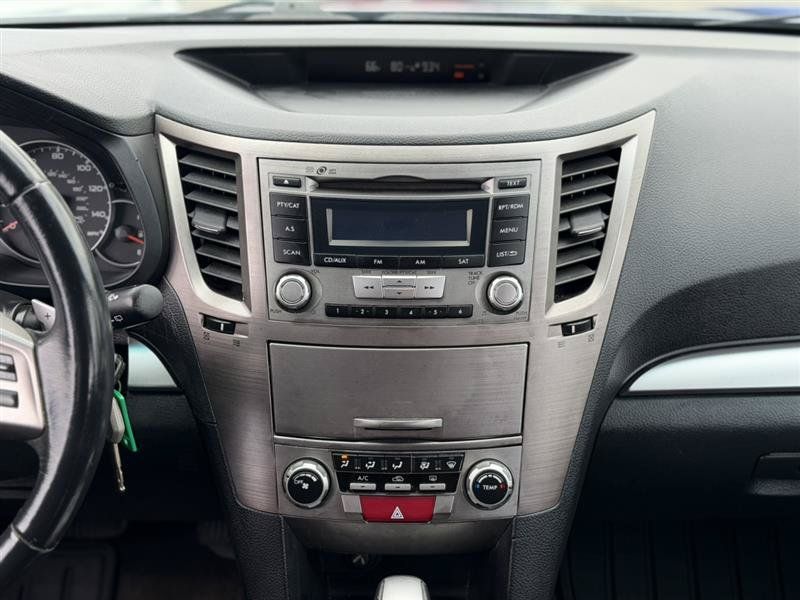 Used 2013 Subaru Outback 2.5i Premium w/ All-Weather Pkg AWD/4WD image 31