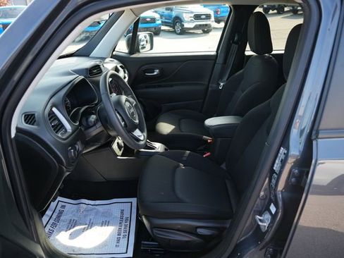 Used 2023 Jeep Renegade Latitude AWD/4WD image 20