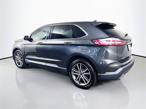 Used 2019 Ford Edge Titanium image 7