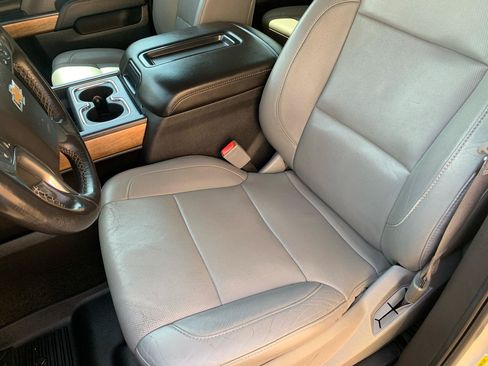 Used 2015 Chevrolet Silverado 1500 LTZ w/ LTZ Plus Package AWD/4WD image 26