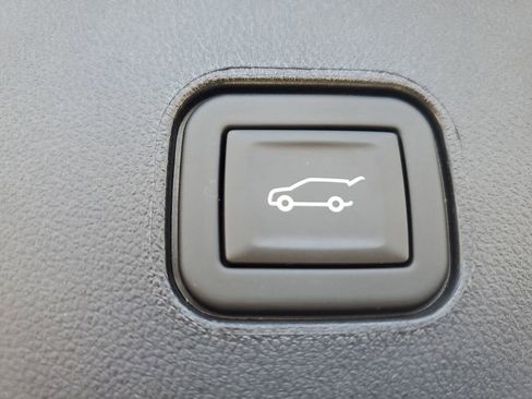 New 2025 Cadillac Lyriq Sport image 13