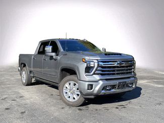 Used 2025 Chevrolet Silverado 2500 High Country w/ High Country Premium Package video 2