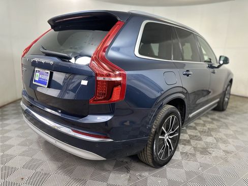 Used 2022 Volvo XC90 T8 Inscription Expression w/ Climate Package image 8