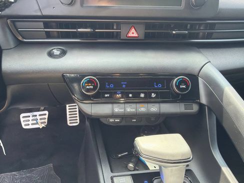 Certified 2026 Hyundai Elantra Sport FWD image 30
