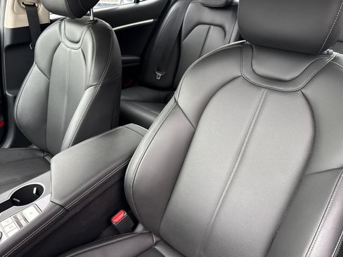 Used 2026 Genesis G70 2.5T RWD image 12