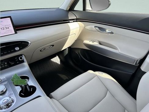 New 2026 Genesis GV70 2.5T Select AWD/4WD image 12