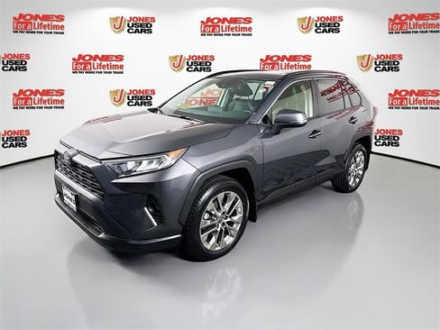 Certified 2019 Toyota RAV4 XLE Premium image 14
