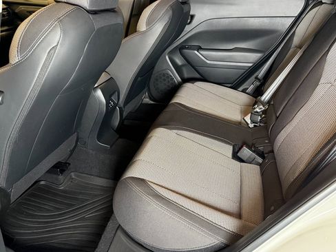 Used 2024 Subaru Crosstrek 2.0i Premium image 20