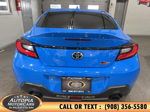 Used 2024 Toyota GR86 Premium image 4