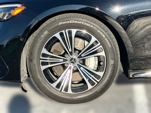 Used 2024 Mercedes-Benz E 350 4MATIC Sedan image 11