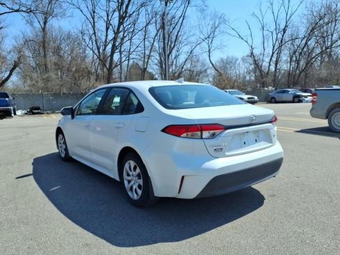Certified 2023 Toyota Corolla LE w/ Carpet Mat Package (TMS) FWD image 6
