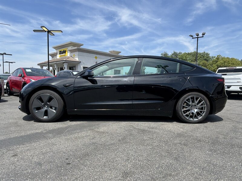 Used 2023 Tesla Model 3 Standard Range RWD image 4