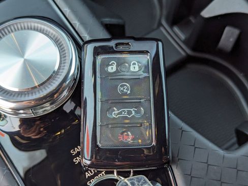 Used 2024 Jeep Wagoneer Launch Edition image 37