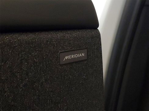 New 2025 Land Rover Range Rover Sport SE image 12