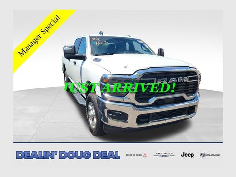 Used 2026 RAM 2500 Big Horn AWD/4WD image 1