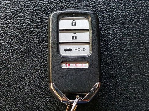 Used 2022 Honda Accord Sport image 35